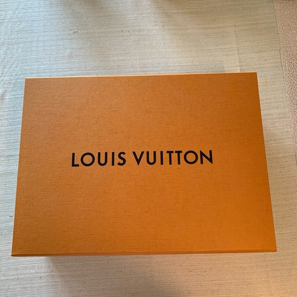 Authentic Louis Vuitton Dauphine MM Monogram Bag - Picture 8 of 8